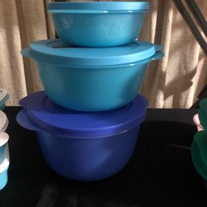 Set of  3Tupperware crystalwave round containers